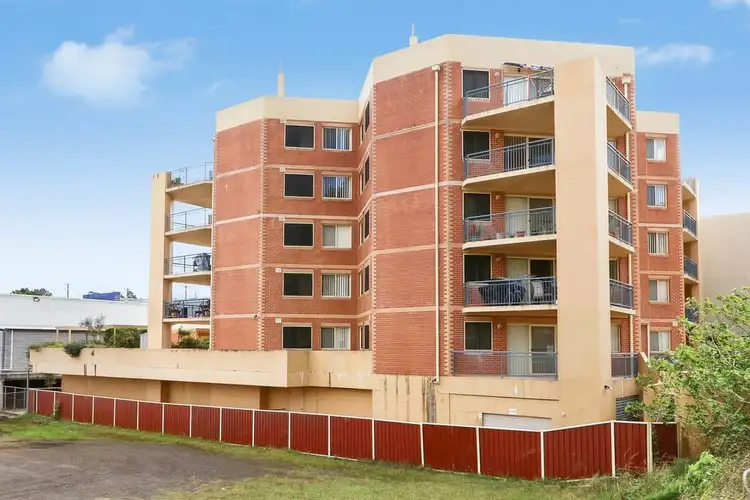 16/12-14 Hills Street, Gosford NSW 2250