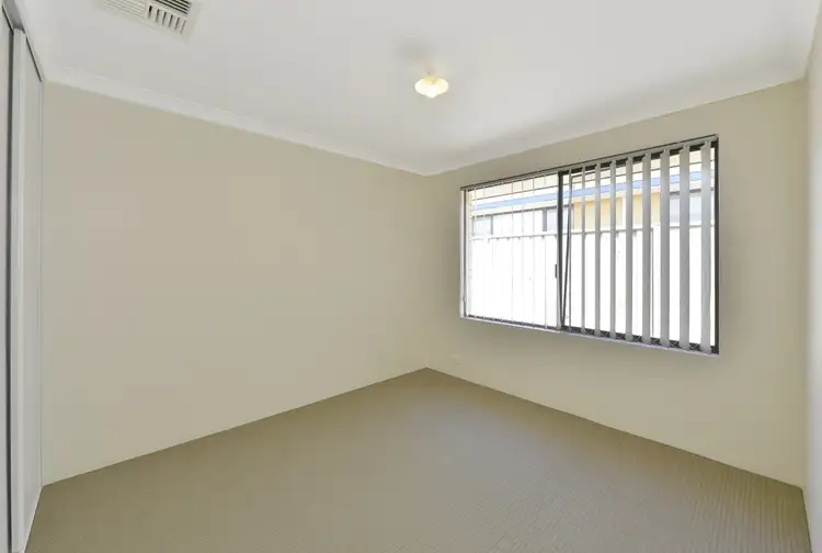 Seventh view of Homely house listing, 10 Menna Brace, Greenfields WA 6210