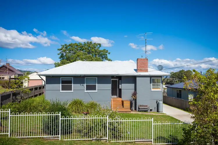 6 Blomfield Avenue, Bega NSW 2550