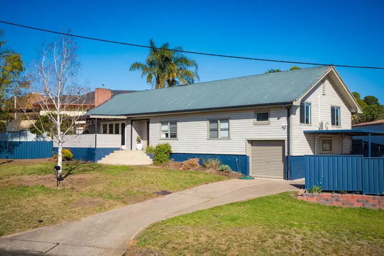 6 Stevenson St, Bega NSW 2550