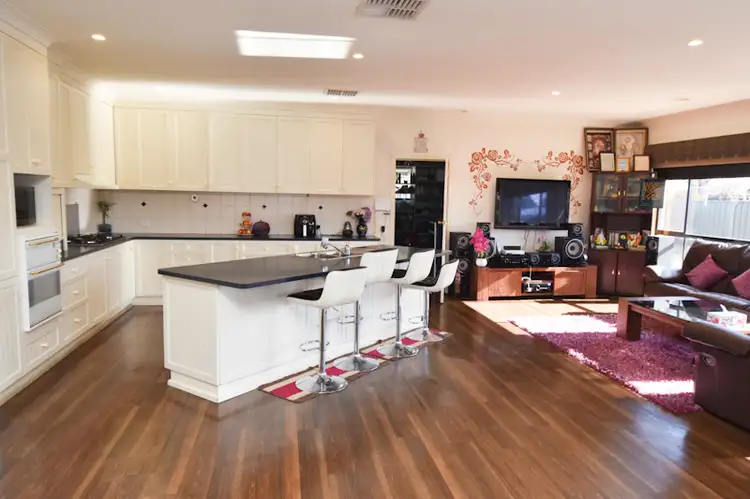 Fourth view of Homely house listing, 7 VAUGHAN PLACE, Deniliquin NSW 2710