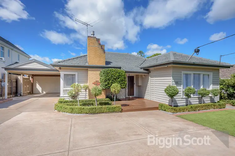 10 Charlton Street, Mount Waverley VIC 3149