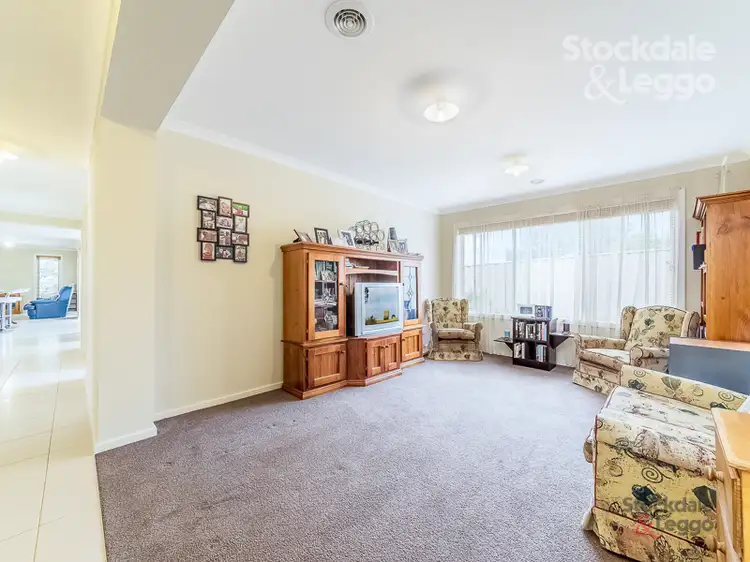 Fifth view of Homely house listing, 2 Parkside Close, Leongatha VIC 3953
