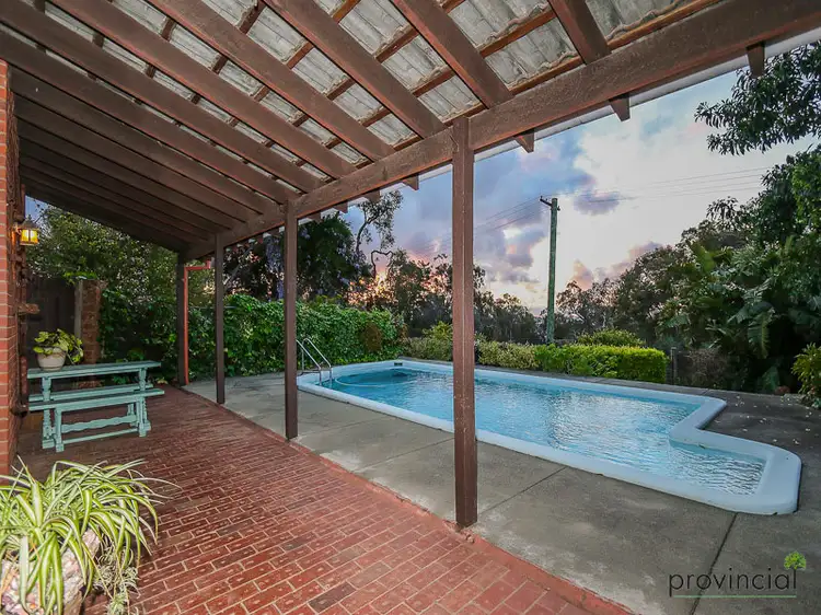 6 Lascelles Parade, Gooseberry Hill WA 6076