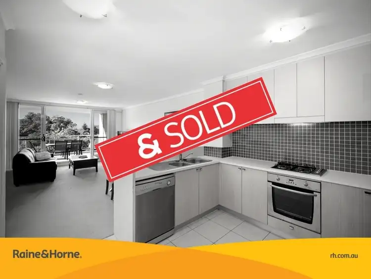 144/80 John Whiteway Drive, Gosford NSW 2250