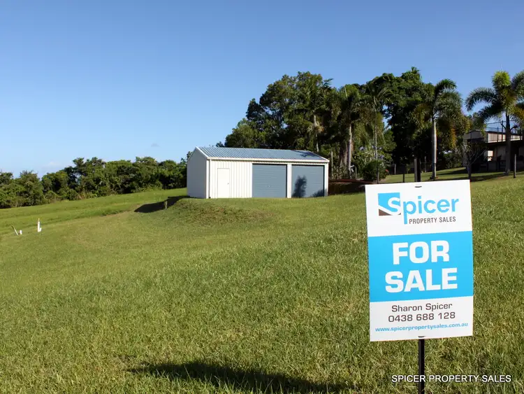 40 PEASE STREET, Tully QLD 4854
