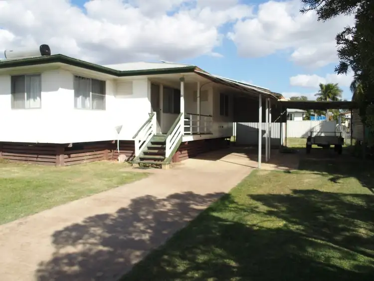 27 Wattle St, Blackwater QLD 4717