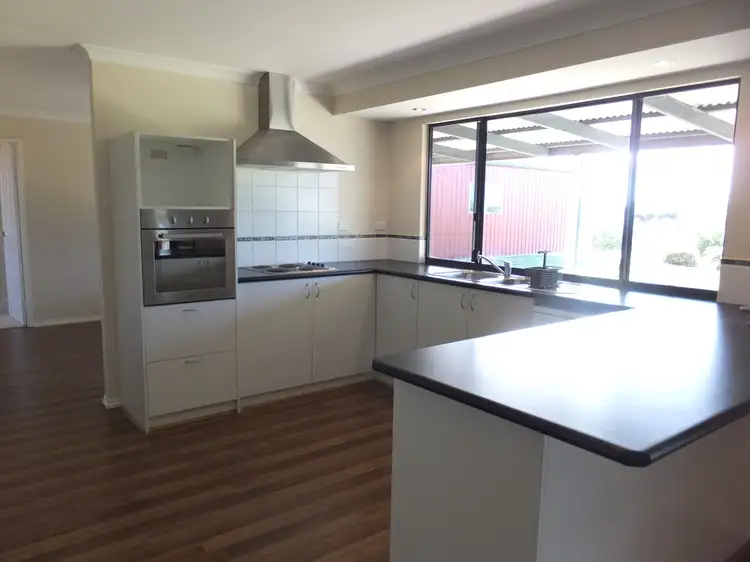 Second view of Homely house listing, 5 Rosea Way, Hopetoun WA 6348