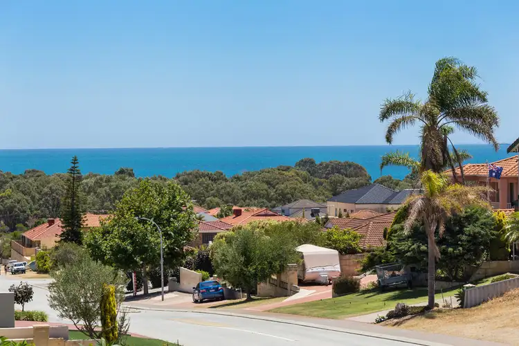 22 Fairbairn Road, Coogee WA 6166
