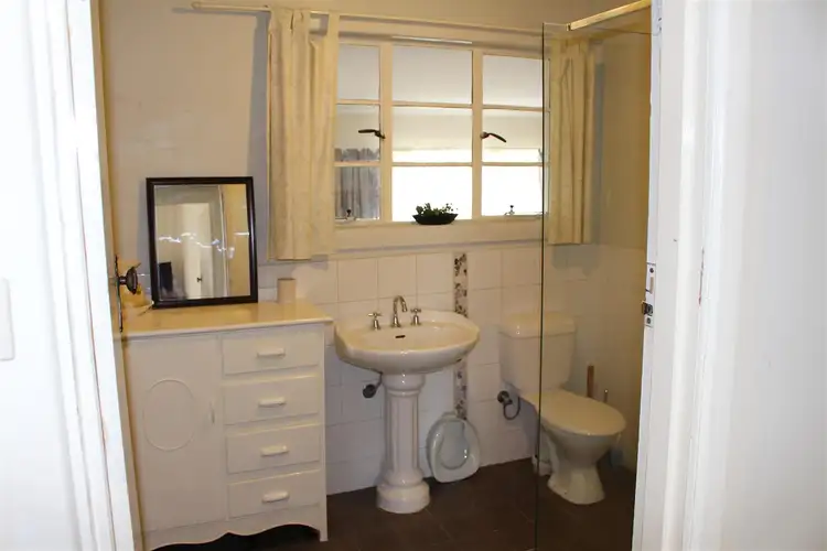 Fifth view of Homely house listing, 11 Dunn Street, Bordertown SA 5268