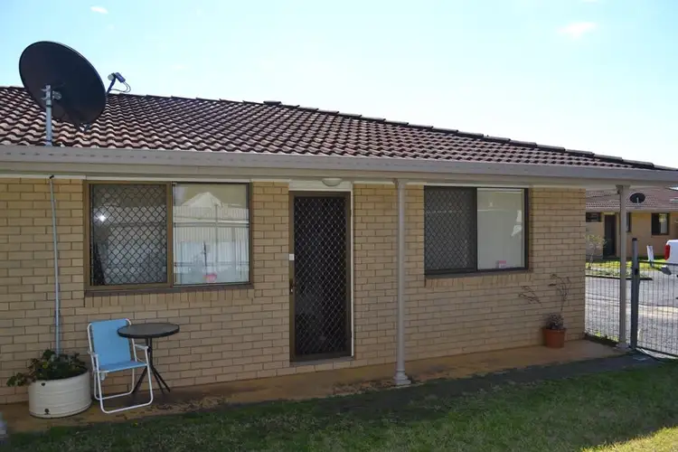4/37 OSWALD STREET, Inverell NSW 2360