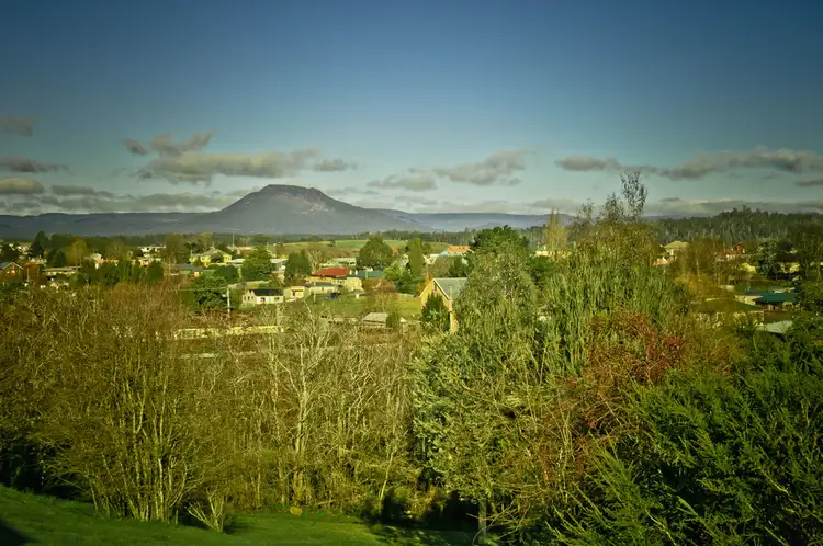 63 West Barrack Street, Deloraine TAS 7304