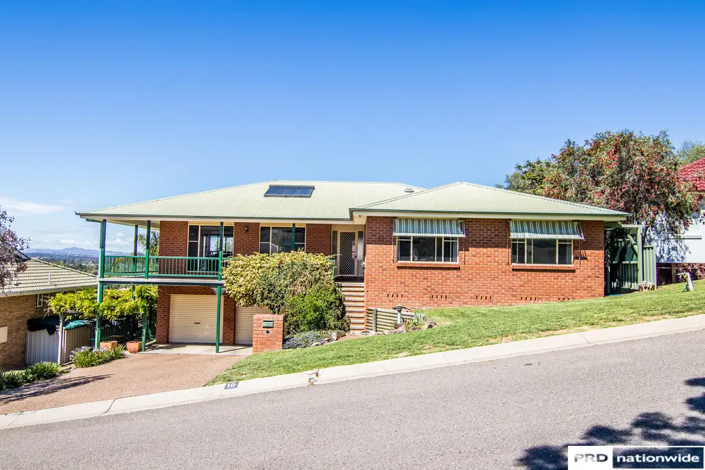 Main view of Homely house listing, 10 Bradley Place, Tamworth NSW 2340