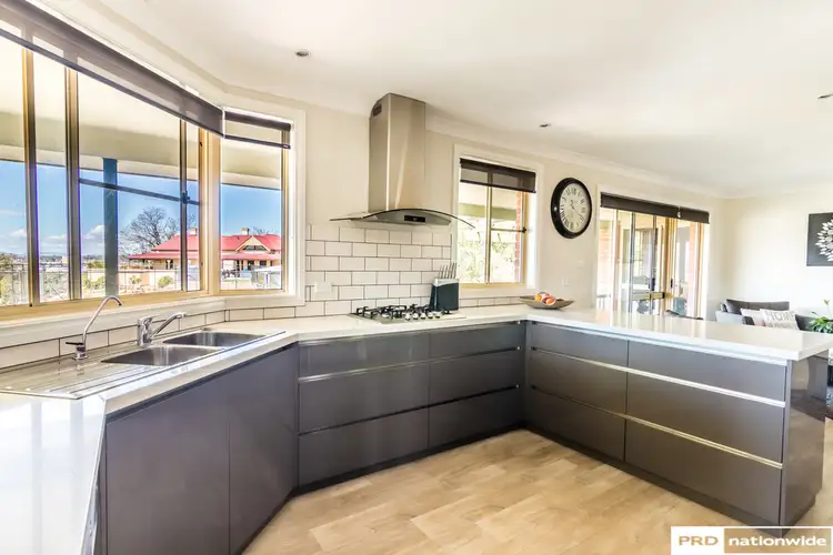 Sixth view of Homely house listing, 10 Bradley Place, Tamworth NSW 2340