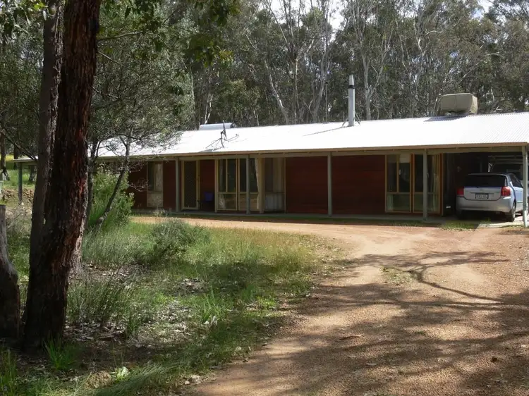 32 Tamma Road, Bakers Hill WA 6562