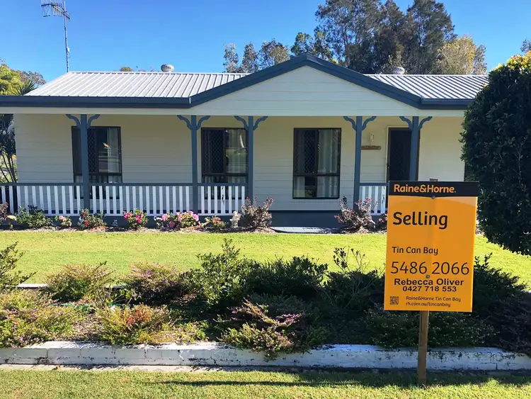 11 Beagle Avenue, Cooloola Cove QLD 4580