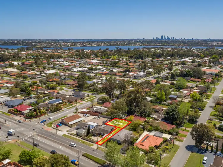 2/210 High Road, Riverton WA 6148
