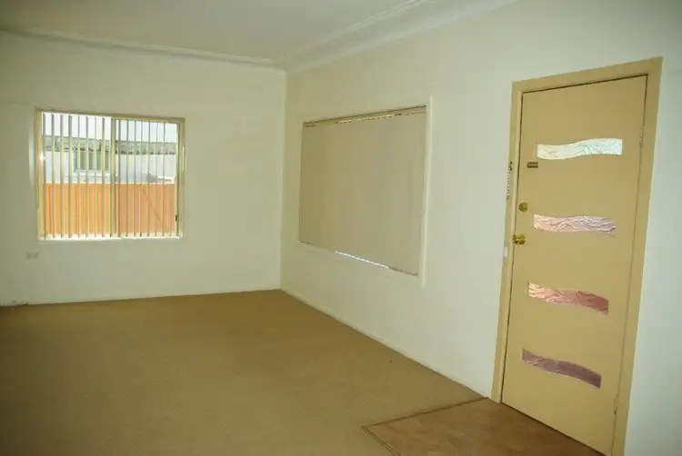 Fourth view of Homely house listing, 8 GLASSON STREET, Wellington NSW 2820