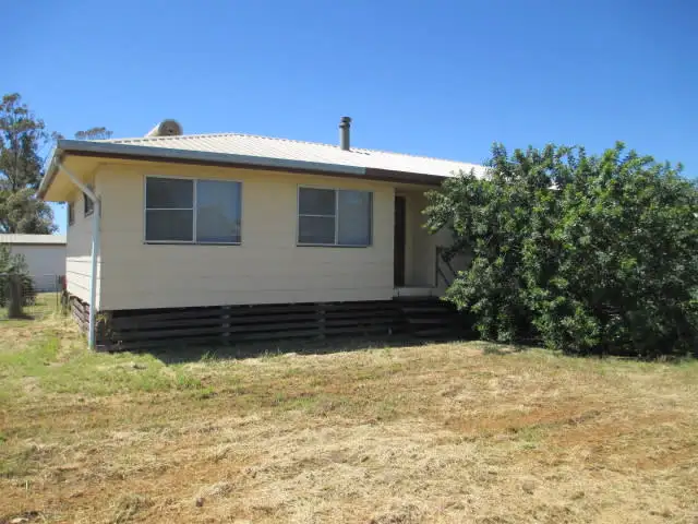 1 BARDEN STREET, Tara QLD 4421