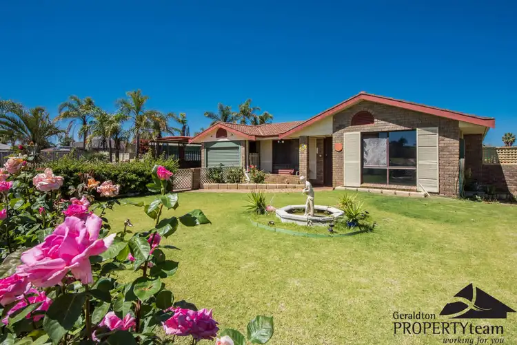 12 Mullian Way, Waggrakine WA 6530
