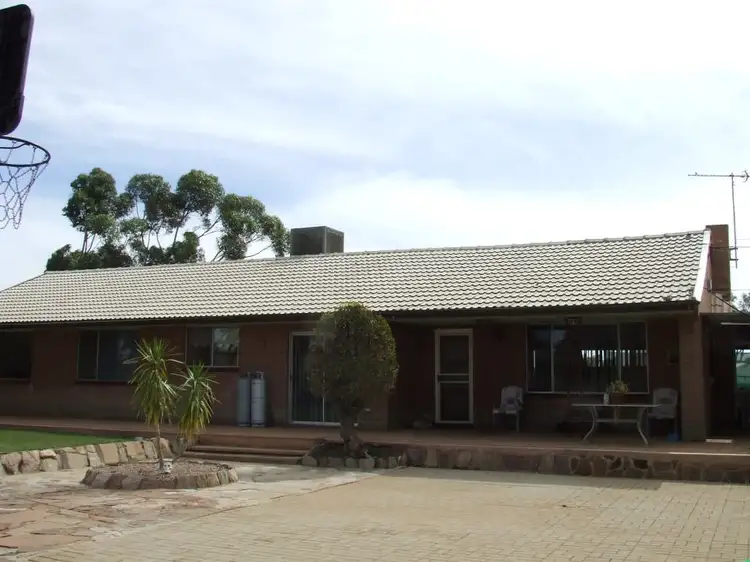 11 Engelsman Road, Stirling North SA 5710