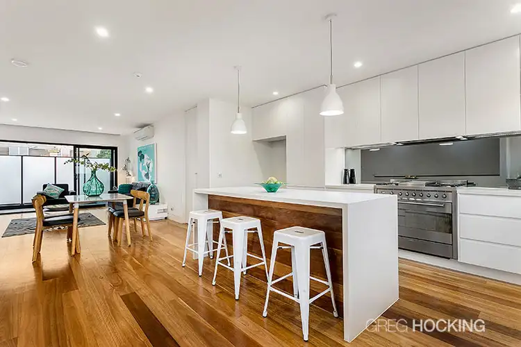 9 Norma Barnett Lane, Port Melbourne VIC 3207