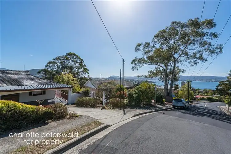 1a Beddome Street, Sandy Bay TAS 7005