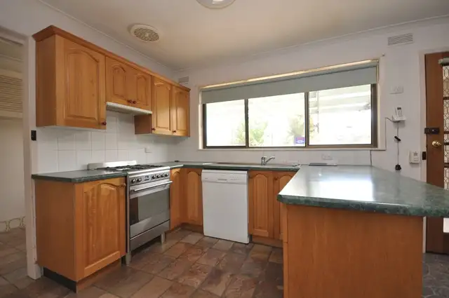 Second view of Homely house listing, 32 Highland Crescent, Wodonga VIC 3690