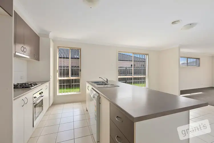 Second view of Homely house listing, 28 Wakenshaw Crescent, Pakenham VIC 3810