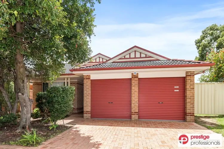 16 Eildon Court, Wattle Grove NSW 2173