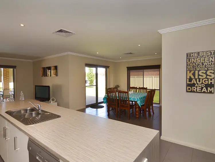 Sixth view of Homely house listing, 5 Dominic Court, Mildura VIC 3500