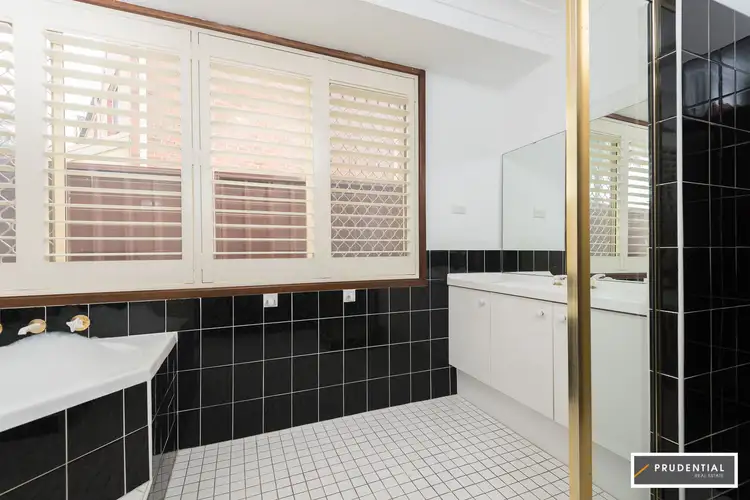 Sixth view of Homely house listing, 2 Begonia Place, Macquarie Fields NSW 2564