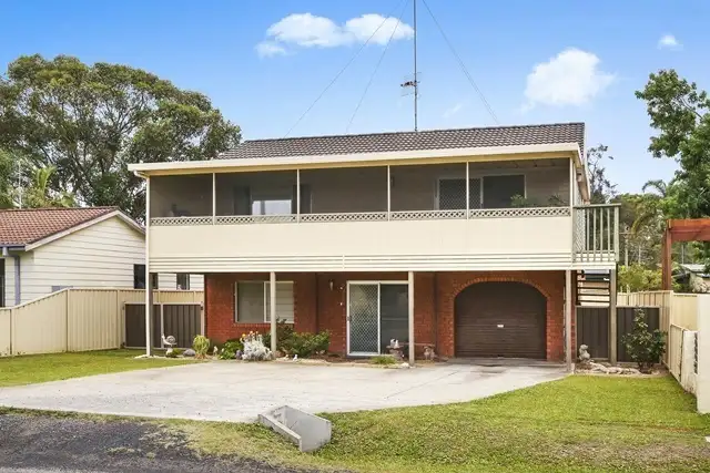 9 Watson Avenue, Tumbi Umbi NSW 2261
