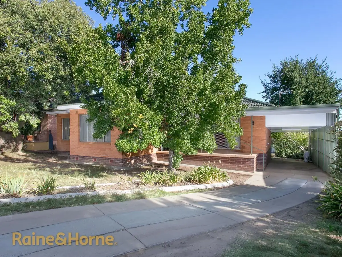 Main view of Homely house listing, 8 Acacia Street, Kooringal NSW 2650