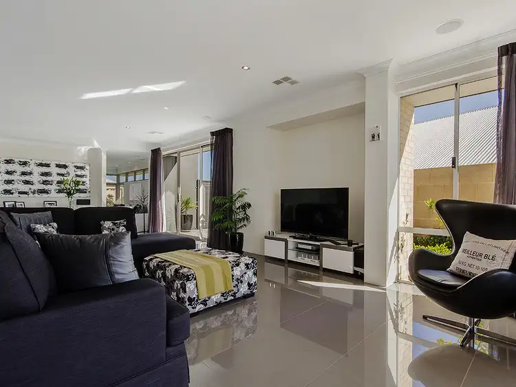 Fifth view of Homely house listing, 16 Holloways Ridge, Secret Harbour WA 6173