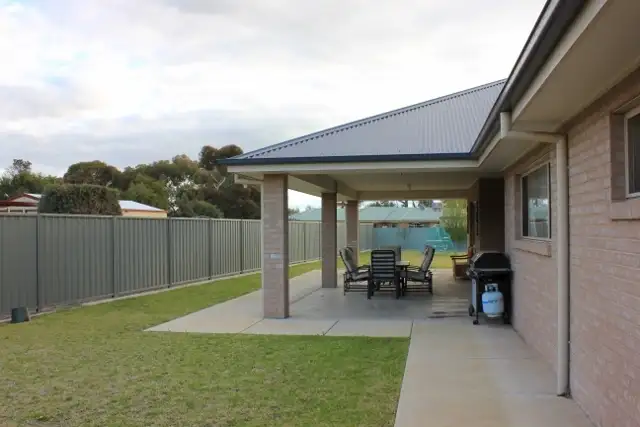 Fifth view of Homely house listing, 32 Currawong Crescent, Coleambally NSW 2707