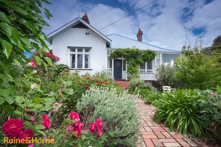 82 Station Street, Sunbury VIC 3429