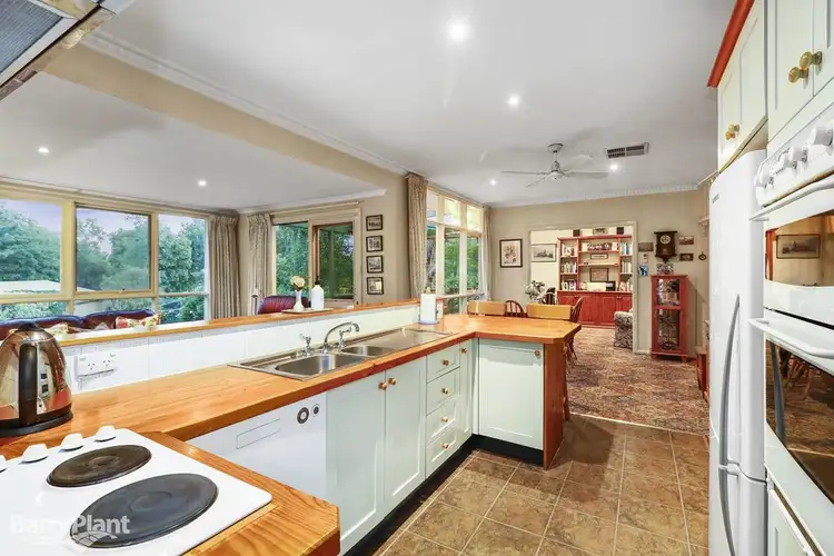 Fifth view of Homely house listing, 24 Yarraduct Place South, Croydon VIC 3136