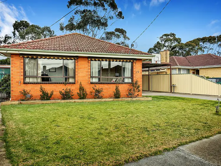 15 Charles Road, Altona VIC 3018
