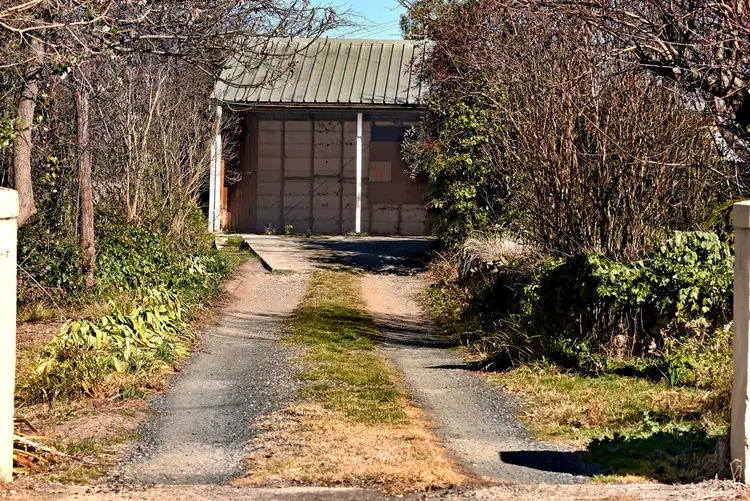Fourth view of Homely house listing, 1 Shepherds Court, Goulburn NSW 2580