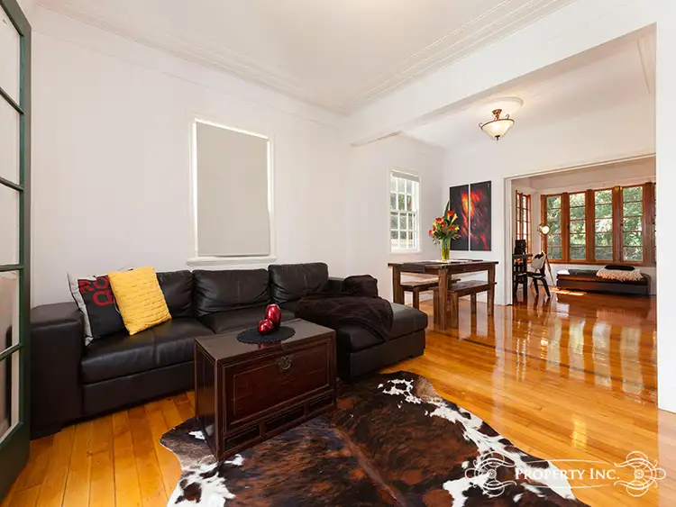 46 Greenmount Avenue, Holland Park QLD 4121