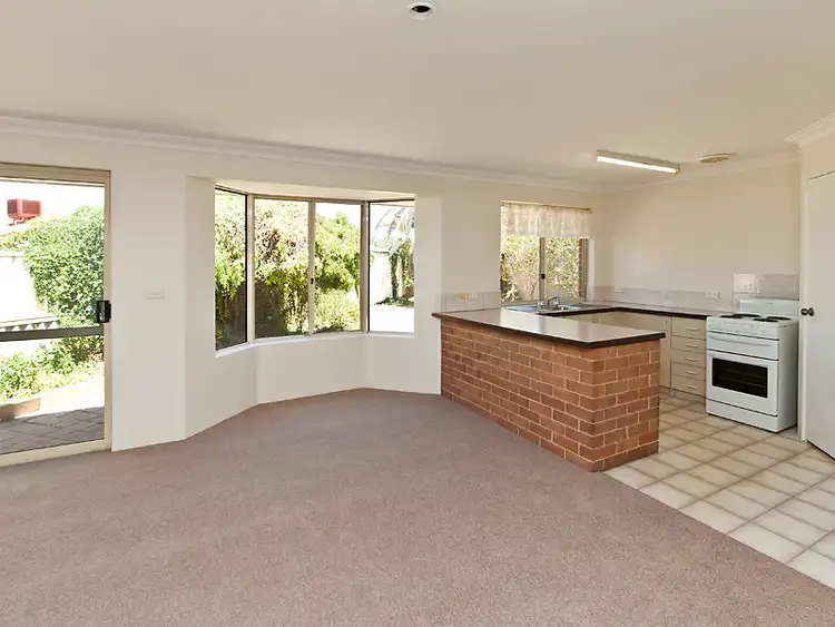 Fifth view of Homely semi-detached listing, 5A Diana Place, Madora Bay WA 6210