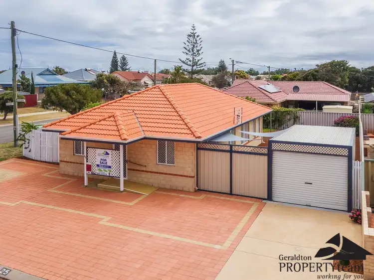 Second view of Homely house listing, 25 Broadbank Lane, Beachlands WA 6530