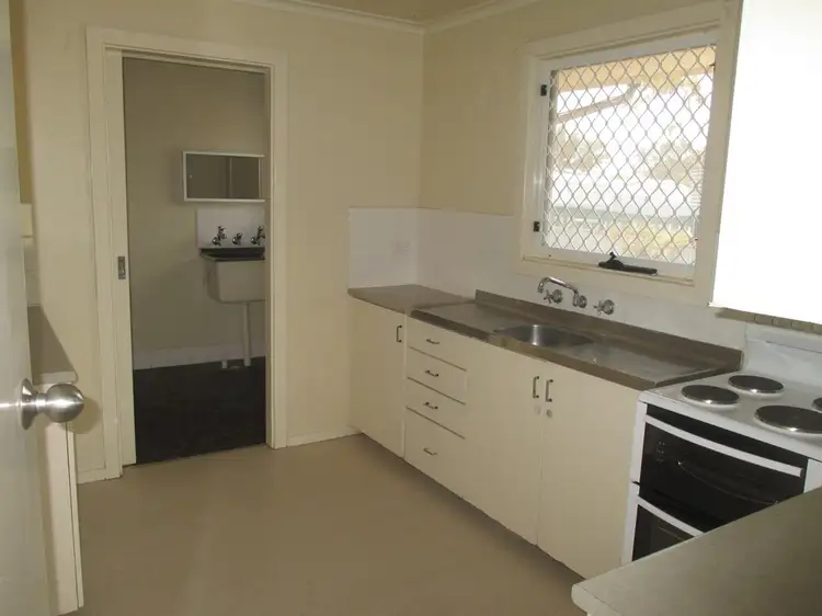 Fourth view of Homely house listing, 2 Allen St, Murray Bridge SA 5253