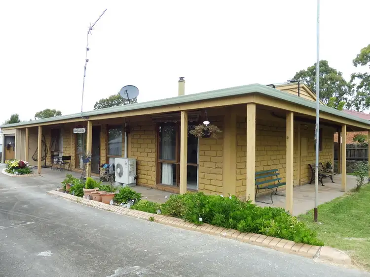 3 Dwyer Street, Wy Yung VIC 3875