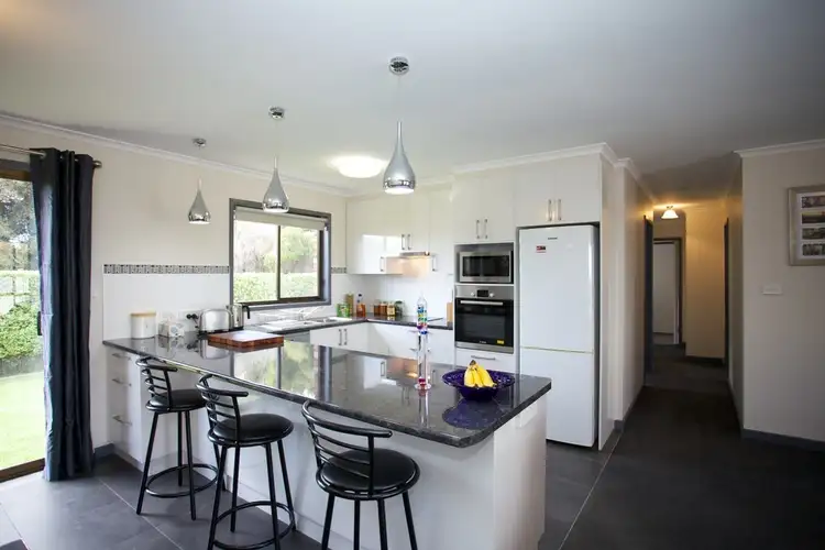 Second view of Homely house listing, 2/78 River Road, Horsham VIC 3400