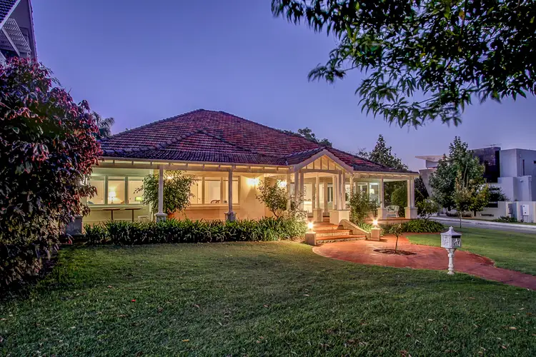 1 Baldwin Avenue, Mount Pleasant WA 6153