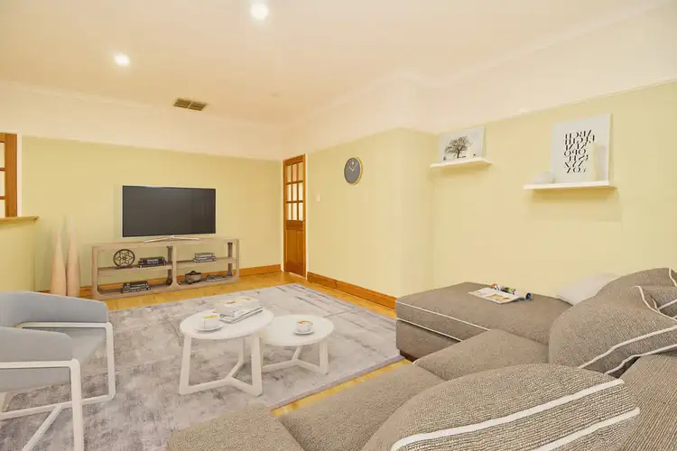 Sixth view of Homely house listing, 6 Fontenay Court, Port Kennedy WA 6172