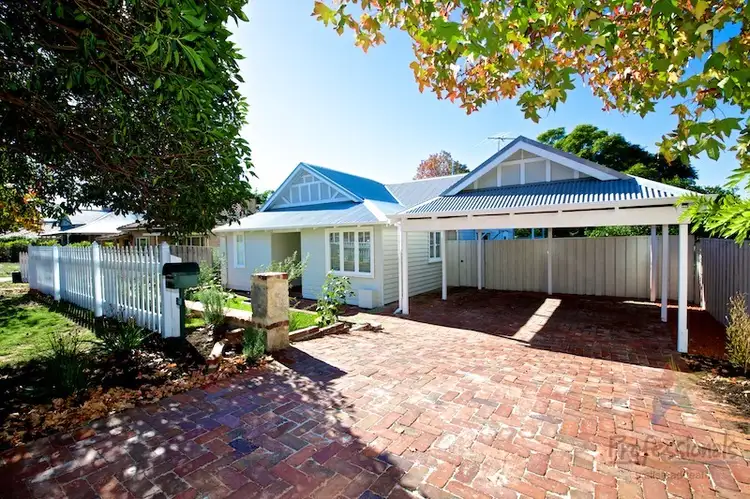 21 Hamilton Street, Bassendean WA 6054