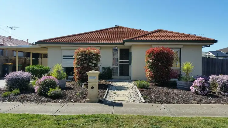 2 Finnbarr Way, Seabrook VIC 3028